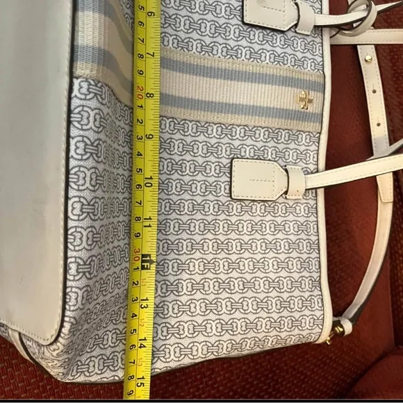 Tory Burch Tote - Picture 4 of 5